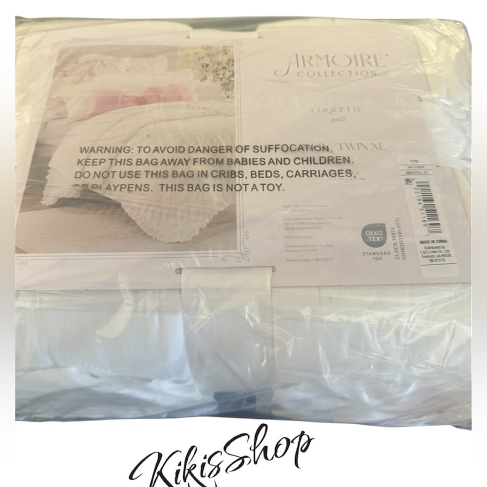 Armoire Collection Full/Queen Ruffle
Quilt White - Picture 6 of 6